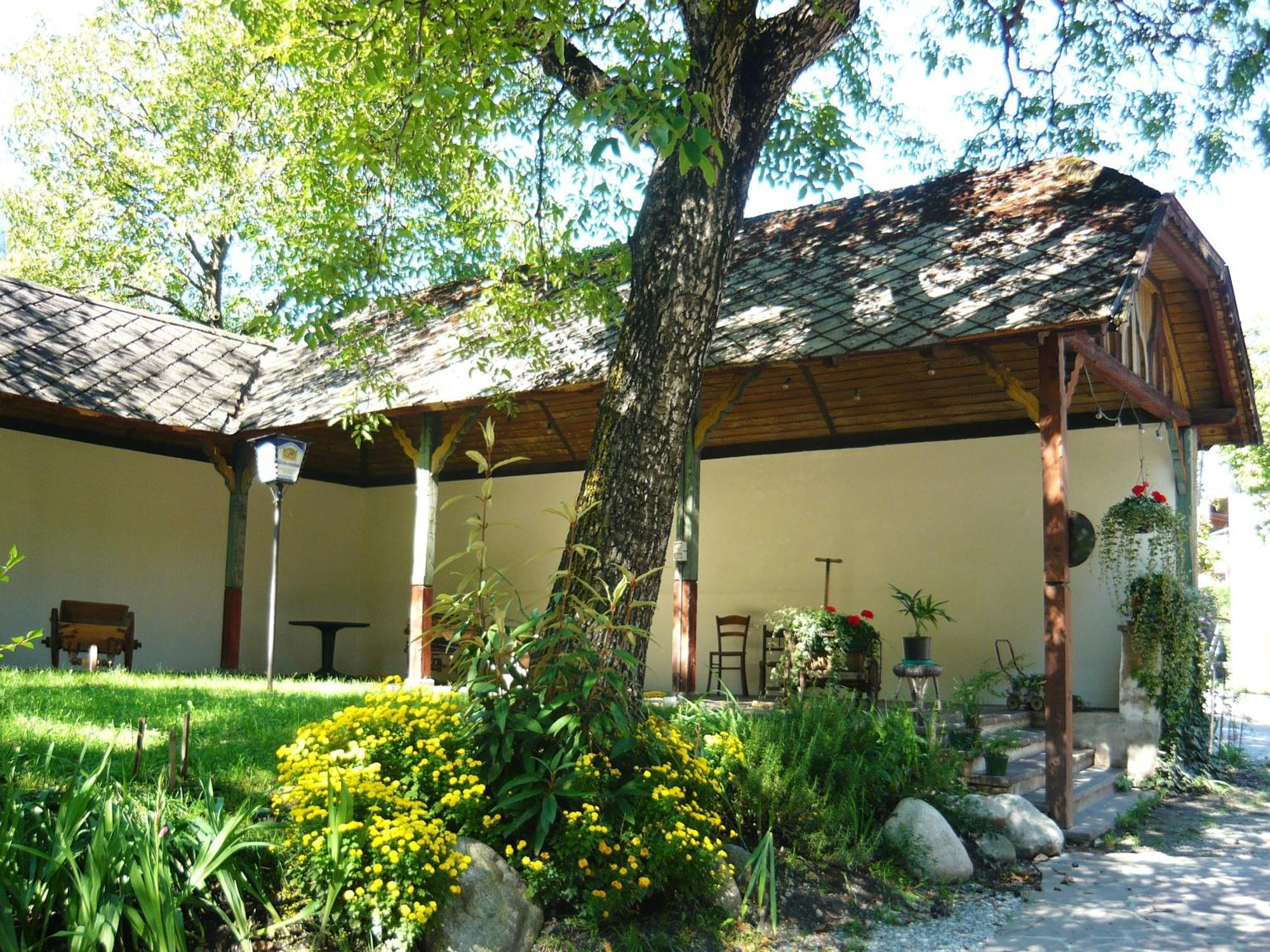 Hotel Gasthof Goldenes Lamm Vahrn Zewnętrze zdjęcie